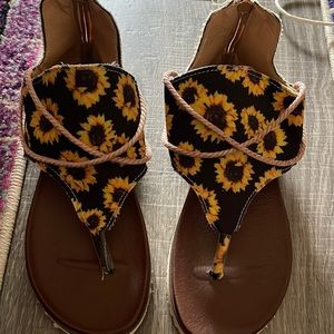 Sunflower sandals, size 7, NWOT
